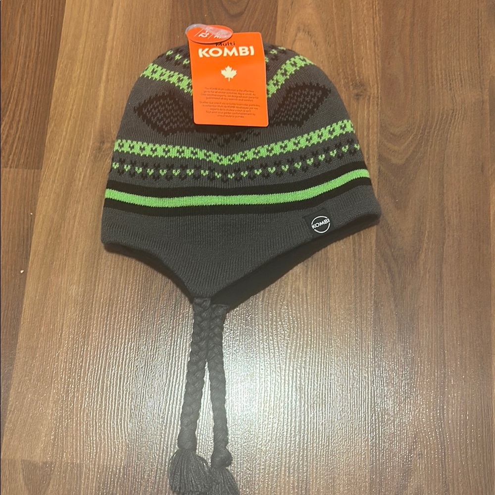 NWT! Kids Gray and Green Knit Hat